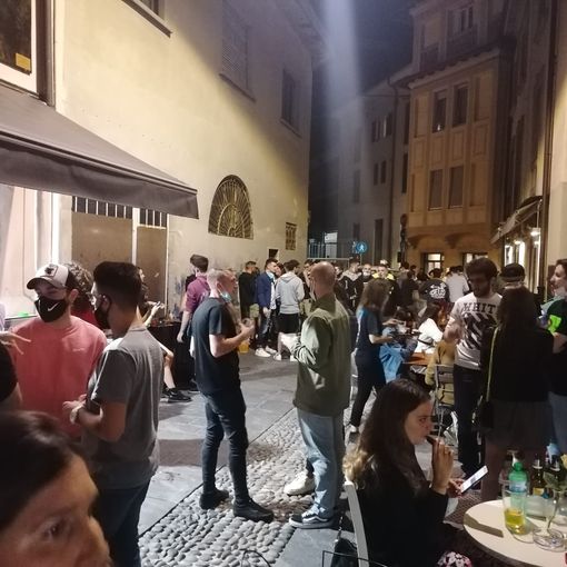 Lite tra ragazzi nella Piccola Brera, ferito un giovane di 20 anni