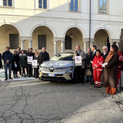VIDEO. Un Natale luminoso ma con giudizio. E il viale si &quot;sacrifica&quot; per il centro e i quartieri
