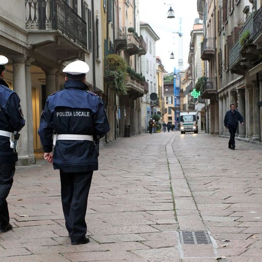 Poche risorse e carenze in organico, la Polizia Locale protesta