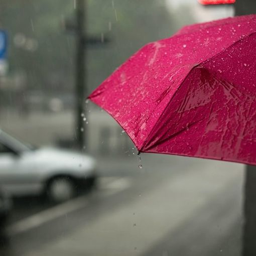 Oggi il giorno peggiore con pioggia e rischio temporali. Nel weekend torna il sole con 20 gradi
