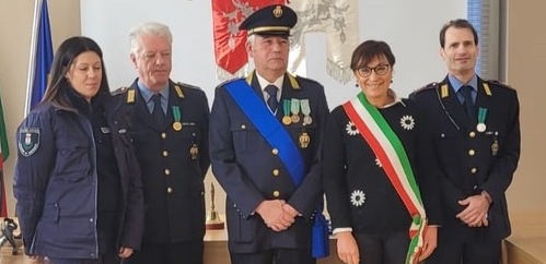 FOTO E VIDEO. «Grazie, Polizia locale, perché lavori per il bene di Marnate»