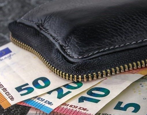 Gallarate, cittadino gambiano trova portafoglio con 200 euro e lo consegna alla polizia