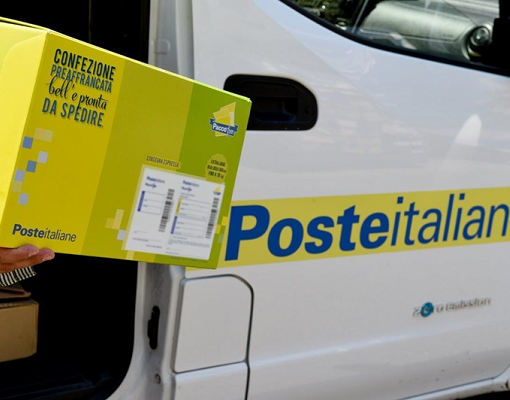 Poste Italiane: a Cassano Magnago, Saronno e Tradate e' possibile  spedire e ricevere pacchi anche al distributore