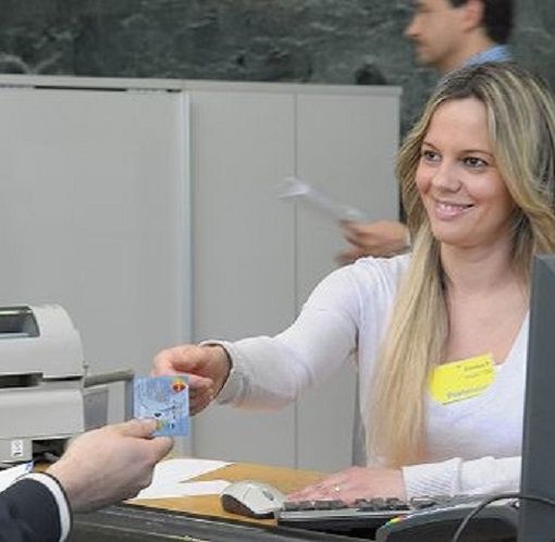 Poste Italiane: aperte in provincia di Varese le selezioni per consulenti finanziari
