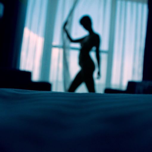 Centri massaggi a luci rosse e prostituzione, blitz della polizia tra Biella e Busto Arsizio