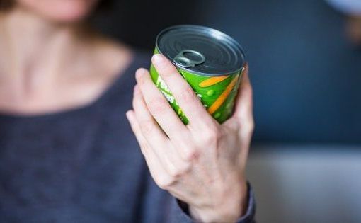 Sicurezza alimentare, in Italia quasi un allarme al giorno: 8 casi su 10 riguardano cibi stranieri