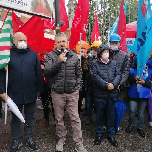 Morti sul lavoro, sindacati dal Prefetto: «Questa strage va fermata»