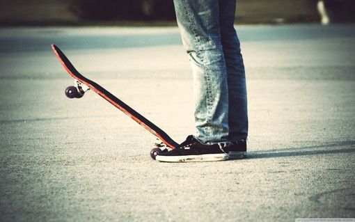 Lugano: cade con lo skateboard e batte la testa, grave un 24enne