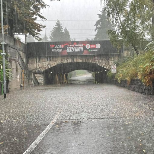 La foto del sottopasso postata su Facebook dal sindaco
