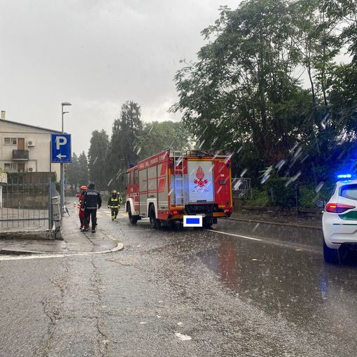 Ponte della stazione a Busto, soccorsi automobilisti