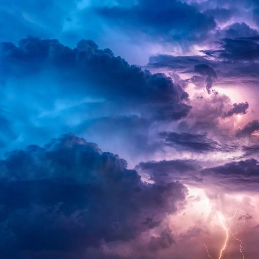 Weekend di nuvole, domani rischio di forti temporali con gradine