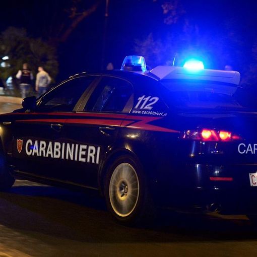 Tradate, lite tra ragazzi al distributore automatico, 15enne al pronto soccorso