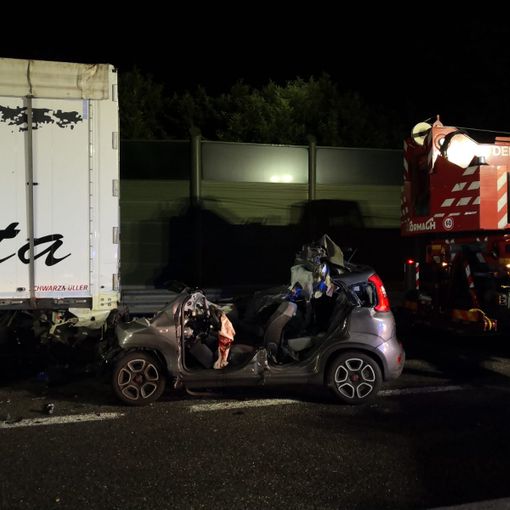 Le impressionanti immagini dell'incidente mortale di giovedì notte sull'A9