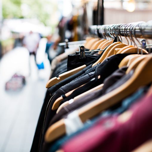 Saldi estivi, al via sabato 6 luglio in Lombardia e provincia di Varese: i consigli di commercianti e consumatori