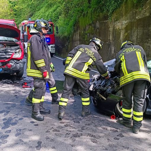 FOTO. Schianto tra un furgone e un'auto a Castelseprio, due persone portate al pronto soccorso