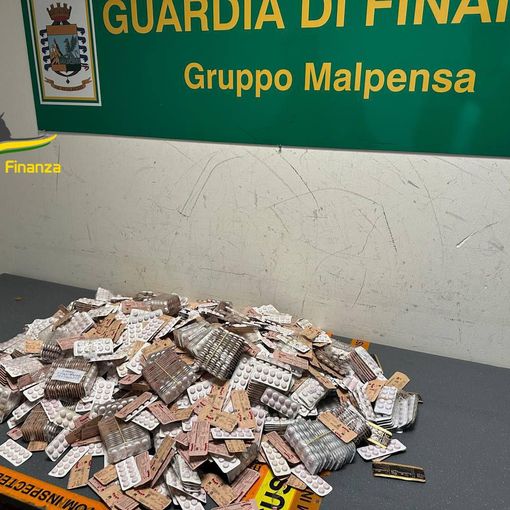 FOTO. Arrestati a Malpensa nove narcotrafficanti e sequestrati 120 chili di stupefacenti tra cui anche la &quot;droga del combattente&quot;