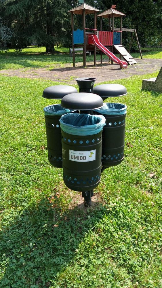 L'associazione Artemide dona un defibrillatore alla Prefettura di Varese