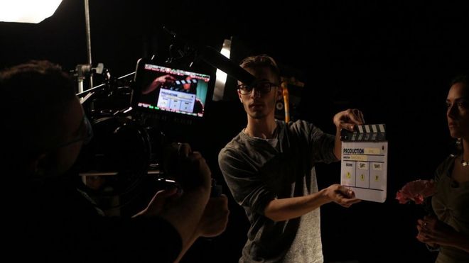 L’Istituto Antonioni lancia i corsi brevi. Nuovi workshop teorico-pratici legati all’audiovisivo L’Istituto Antonioni lancia i corsi brevi. Nuovi workshop teorico-pratici legati all’audiovisivo