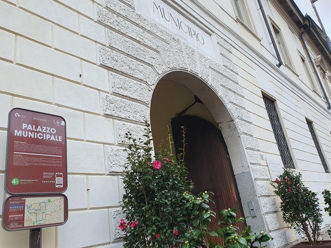 "fusciòn e fanagutòn"" - operare di buona lena e fare nulla