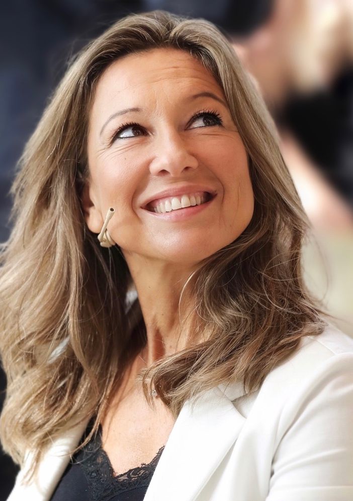 Disponibile su Amazon “Quando potevamo ballare per Strada”. Il nuovo libro di Patrizia La Daga