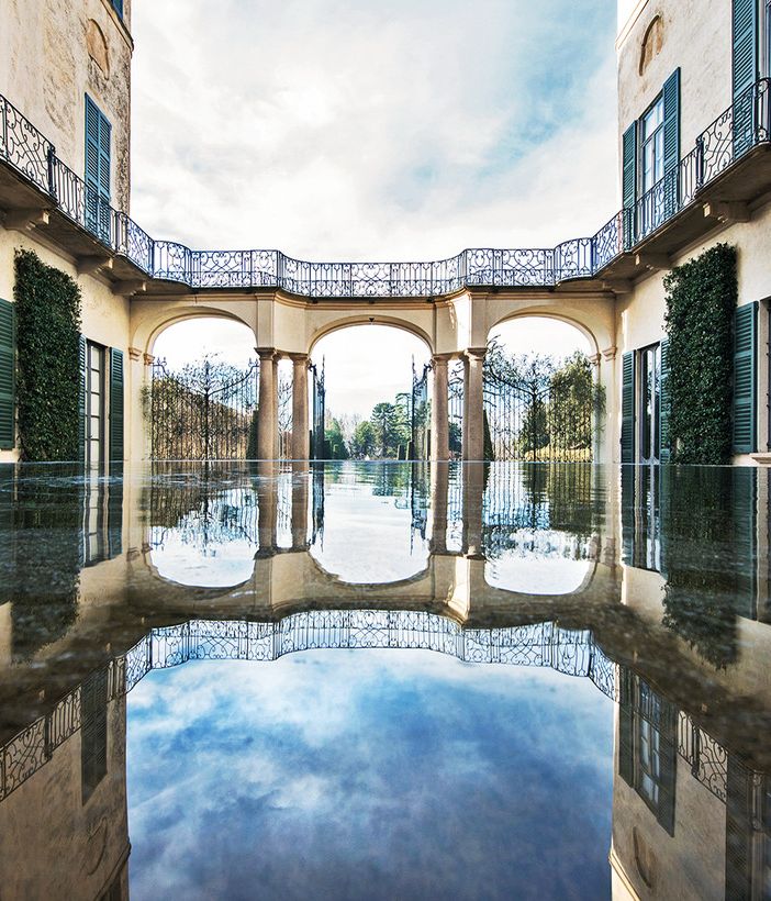 Villa e Collezione Panza a Varese. Nella foto sotto il maestro Giuliano Carella