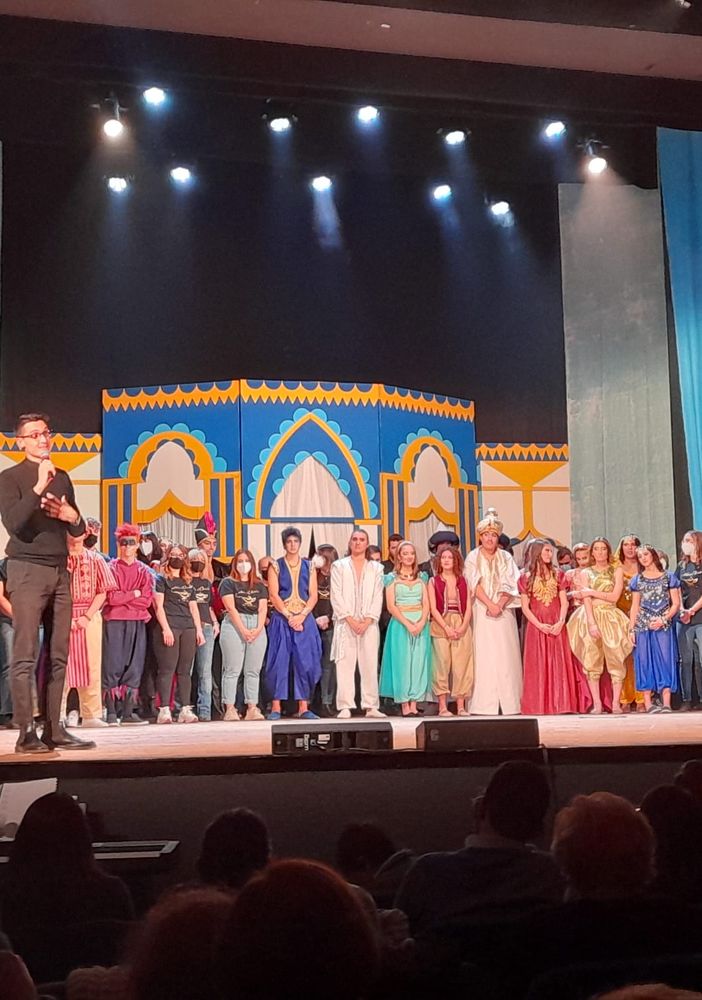 Busto: «Questo è il teatro, questo è l’oratorio!»