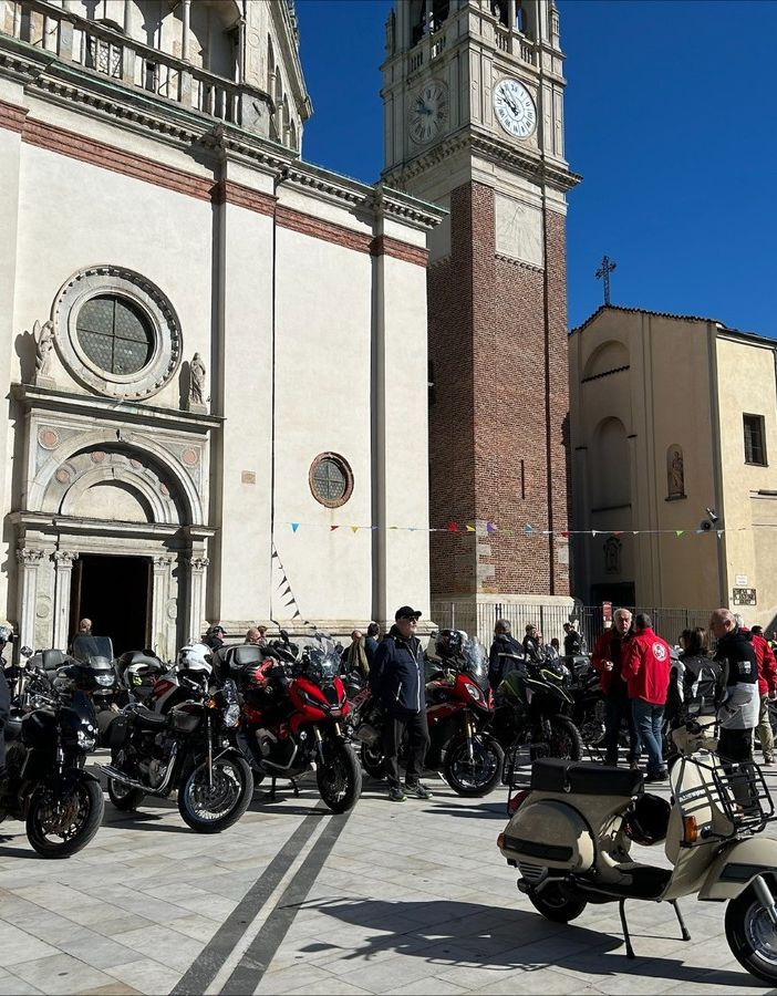 FOTONOTIZIA. Il Moto Club Bustese spegne 102 candeline