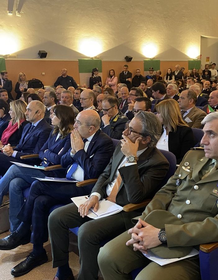La Polizia di Stato compie 171 anni, il Questore Morelli: «Apriremo i presidi negli ospedali di Busto e Gallarate». Piaga da eliminare «lo spaccio nei boschi»
