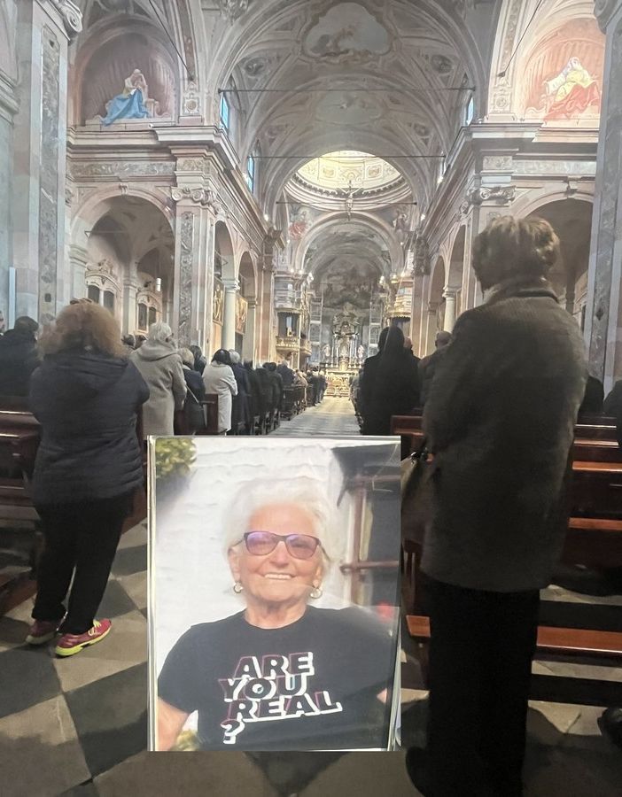 Un abbraccio infinito per Serena. Don Peppino: «Grazie, ci hai insegnato tanto»