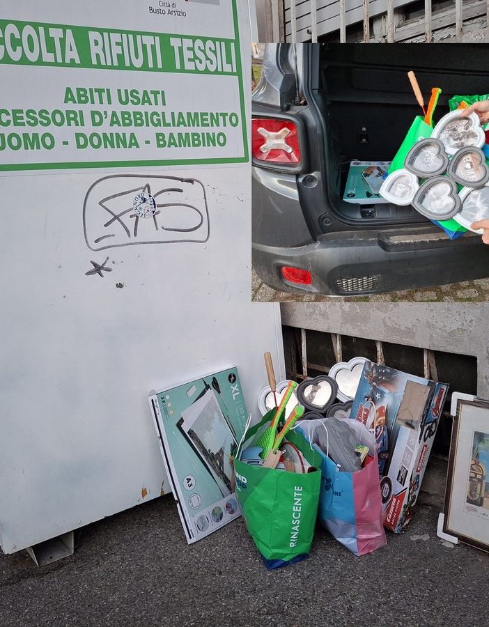 I rifiuti abbandonati per l'ennesima volta accanto al contenitore per materiale tessile in piazza XXV Aprile e, nel riquadro, il ritiro da parte di Luca, volontario di Casaringhio