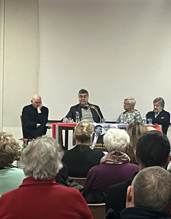 L'incontro con Emanuele Fiano