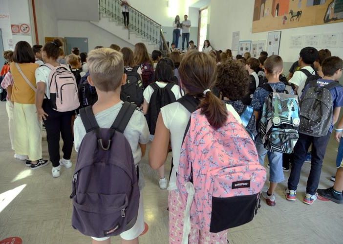Scuola, cambiano pagelle di elementari e medie: le novità