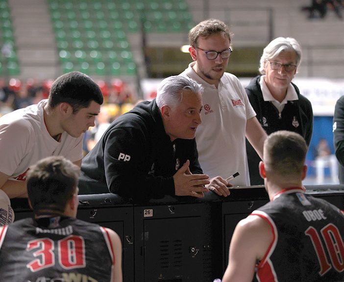 Un timeout di coach Paolo Piazza