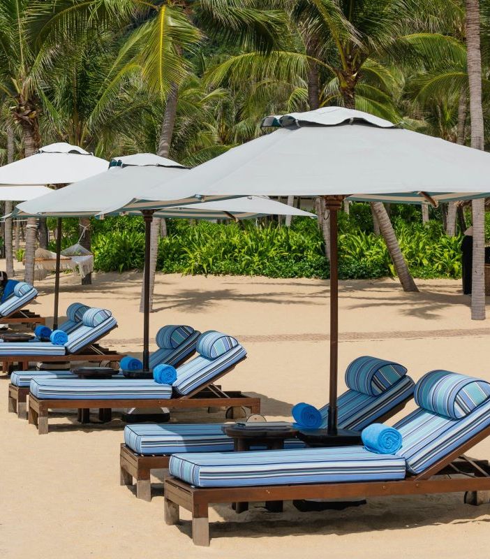 Trasforma la tua spiaggia in un paradiso tropicale grazie ai lettini da spiaggia dell'Ombrellificio Romano