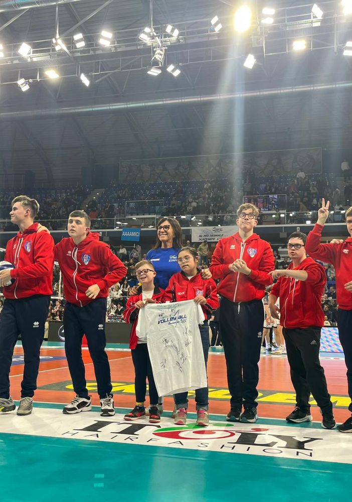 “Tutti abili tutti inclusi!”: progetto bustocco premiato a Milano davanti al pubblico della Superlega di volley