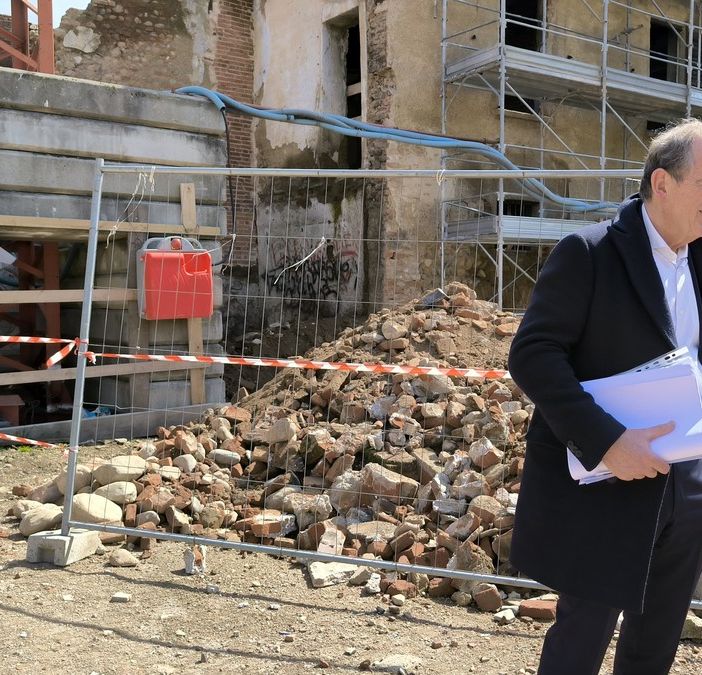 Il sindaco durante il sopralluogo nei giorni scorsi
