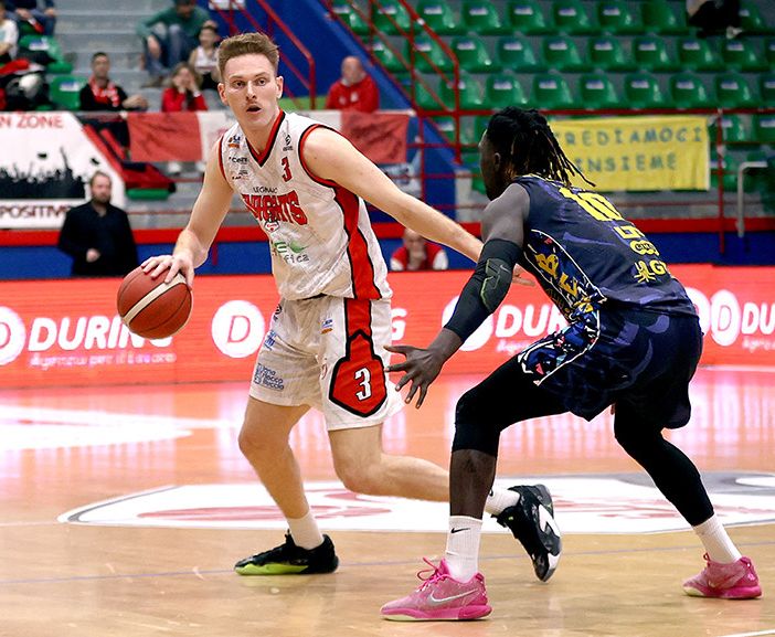 Legnano rialza la testa con Fiorenzuola, Raivio (quasi) da tripla doppia
