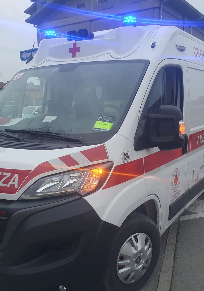 Un'ambulanza della Croce Rossa di Busto - foto d'archivio