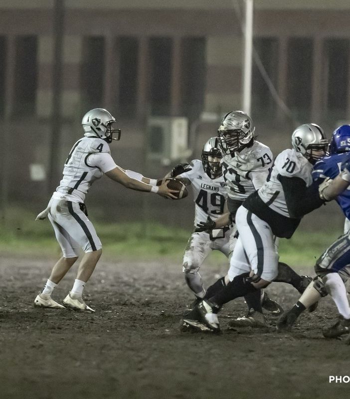 Football americano, Frogs Legnano di nuovo vincenti a Bologna