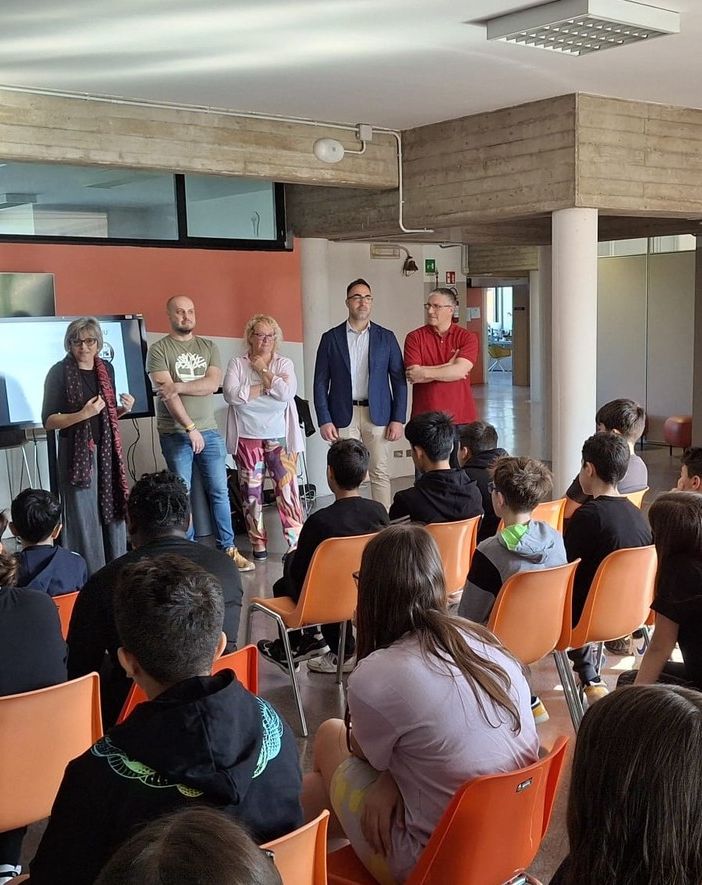 Gli studenti con i rappresentanti Sap