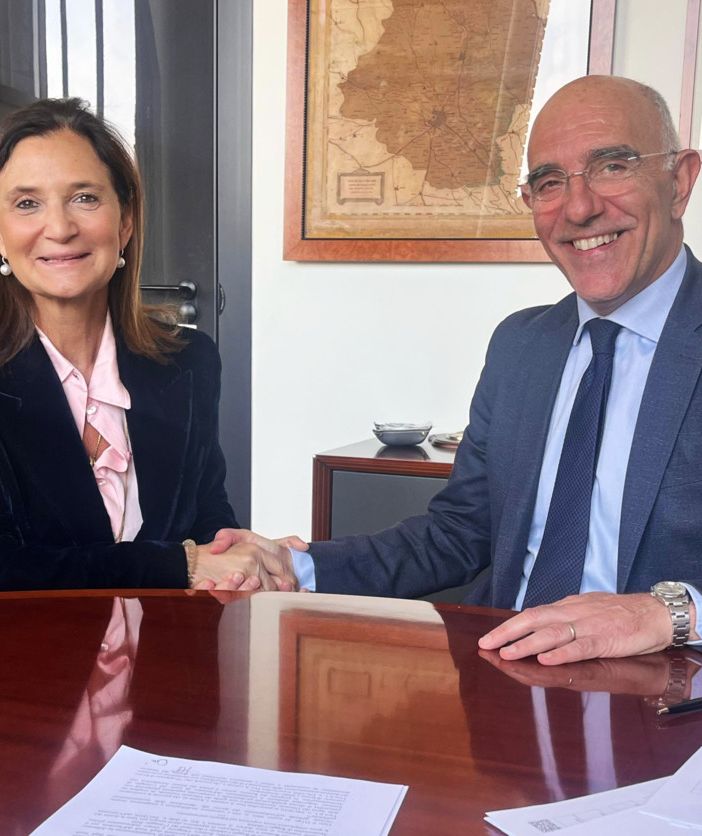 Nuovo direttore generale all’Università dell’Insubria: ad Antonio Romeo la sfida degli obiettivi strategici della rettrice Maria Pierro