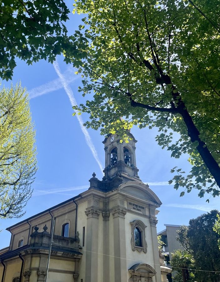 Splende la primavera sulla chiesa di San Giuseppe