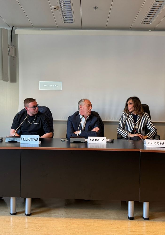 “Oltre il visibile - No al bullismo”: convegno al Pirellone e appello dei relatori, da Peter Gomez a Max Felicitas