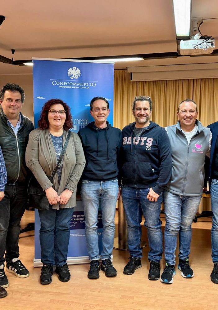 Il Consiglio della neonata Associazione, chiamato a nominare il primo presidente