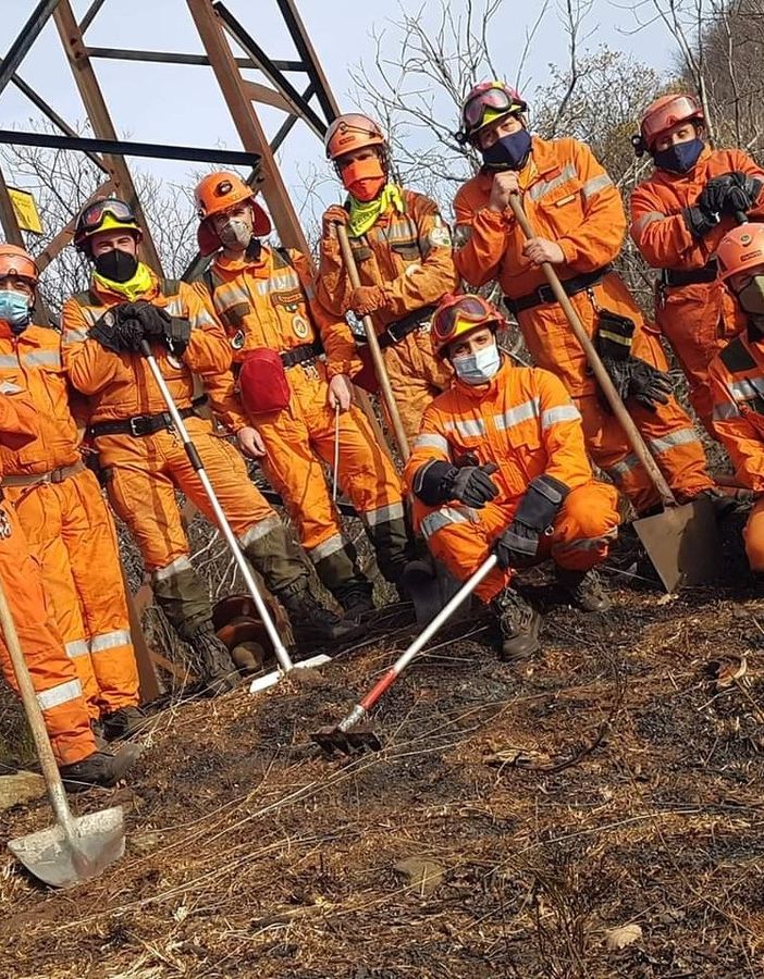 Dalla solidarietà all'aiuto ai centri vaccinali, l'Ana di Varese ha visto i suoi Alpini in prima linea in tutto il territorio. Con un ricordo particolare per il dottor Roberto Stella
