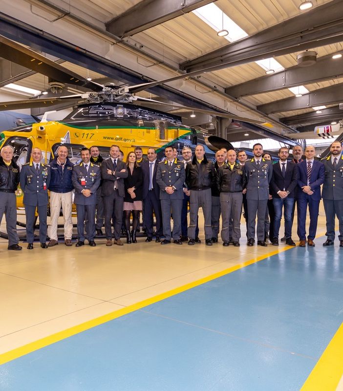 Leonardo: consegnato alla Guardia di Finanza il primo AW169M nella nuova configurazione