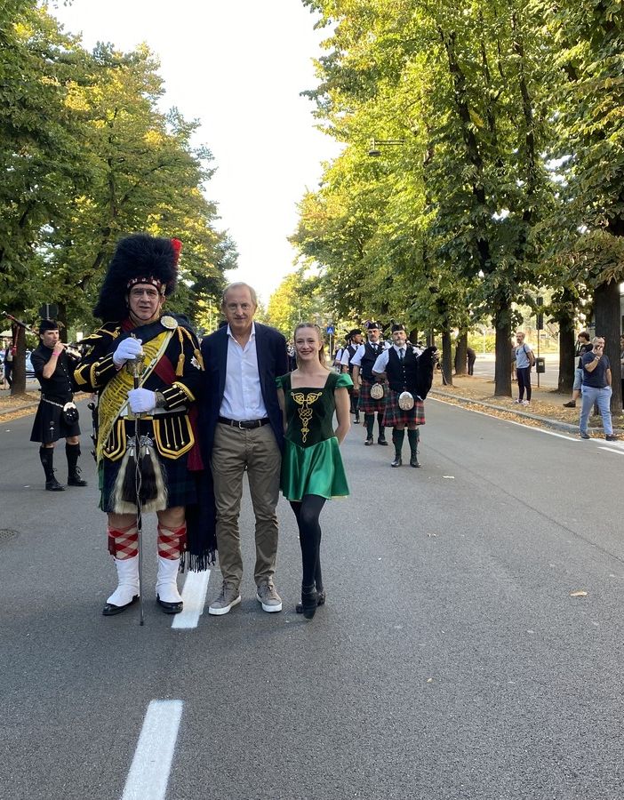 Il sindaco alla parata del Busto Falk