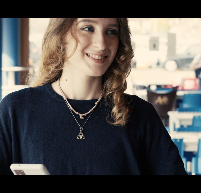 Alcuni fotogrammi del video «Believe»