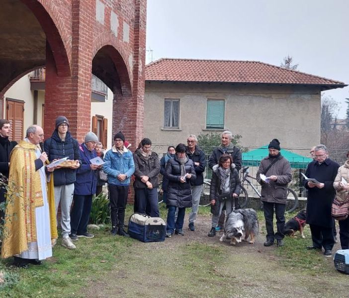 A Olgiate torna il tradizionale appuntamento con la benedizione degli animali. Ma (ancora) senza falò