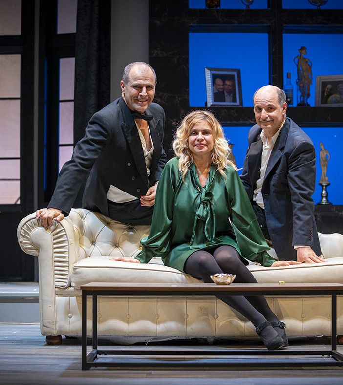 Debora Caprioglio, Pino Quartullo e Gianluca Ramazzotti sul palco sono “Buoni da morire”